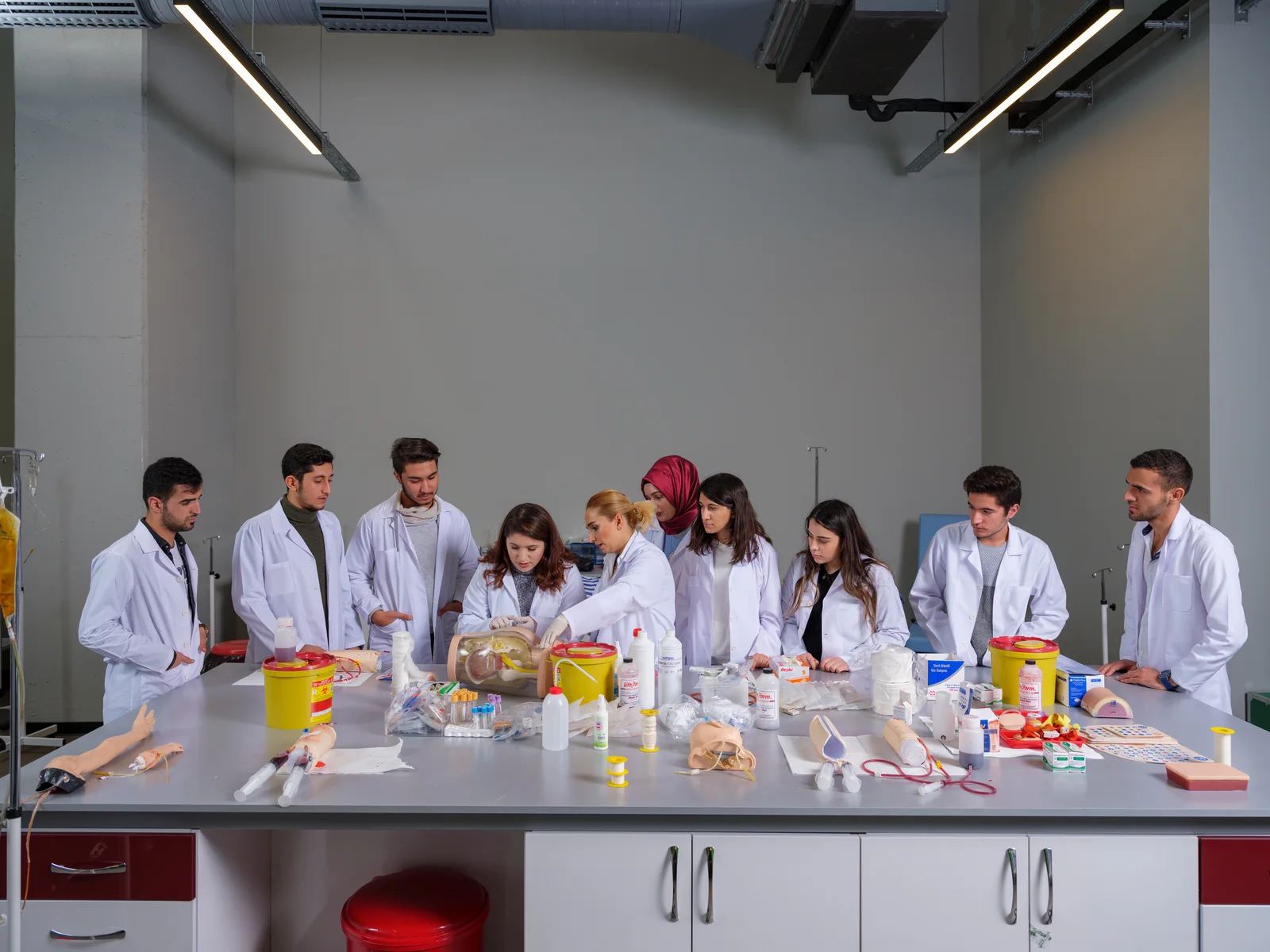 Laboratuvarlar — İstanbul Nişantaşı Üniversitesi NeoTech Campus